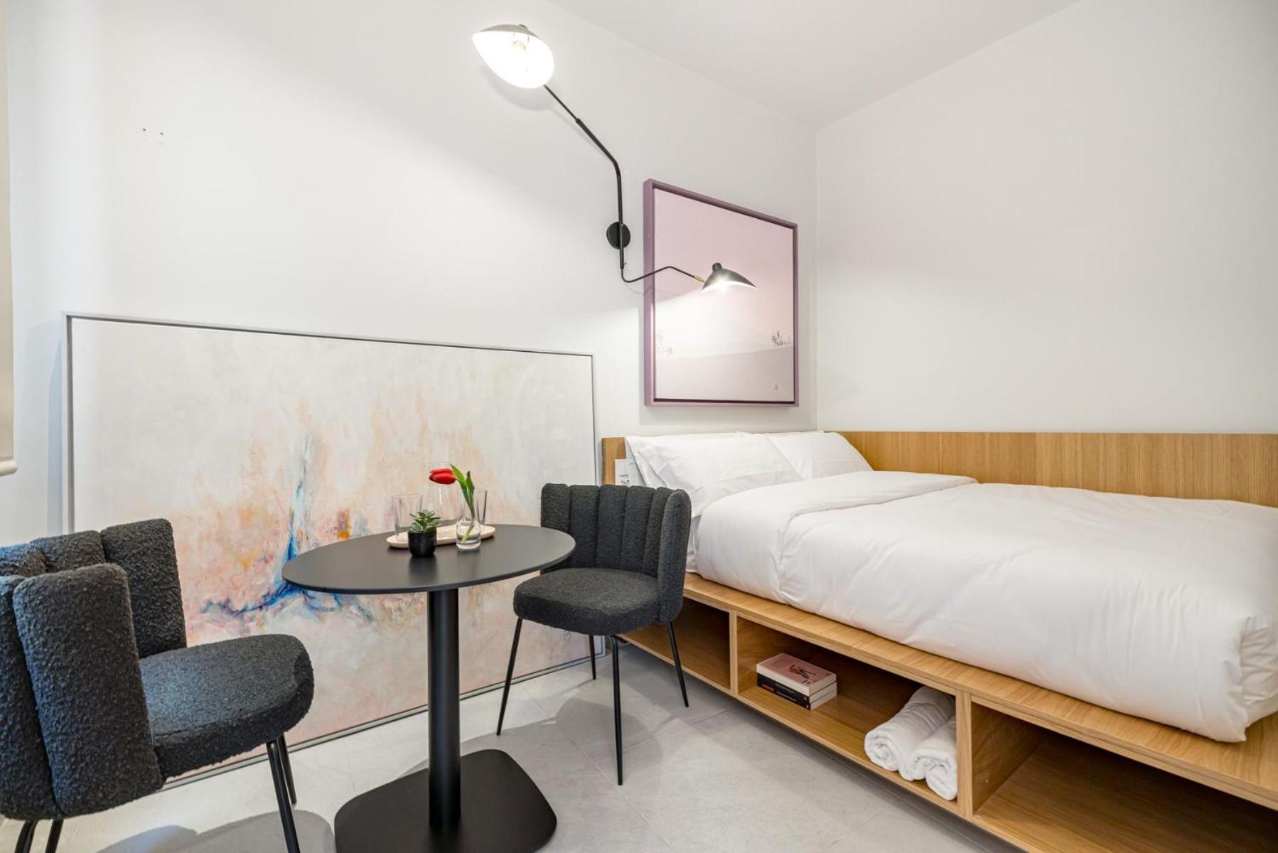 Centric Creative Rooms Madrid Exterior photo