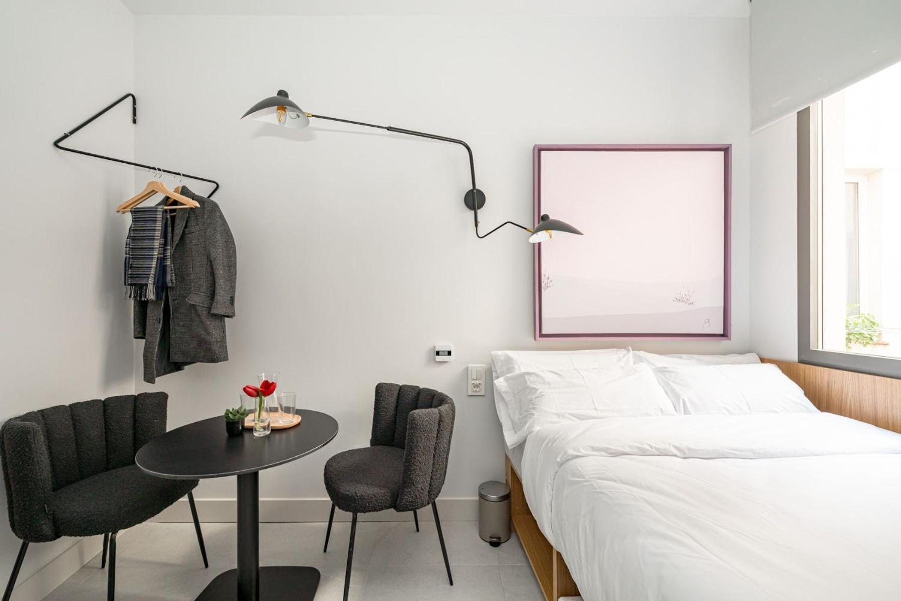 Centric Creative Rooms Madrid Exterior photo