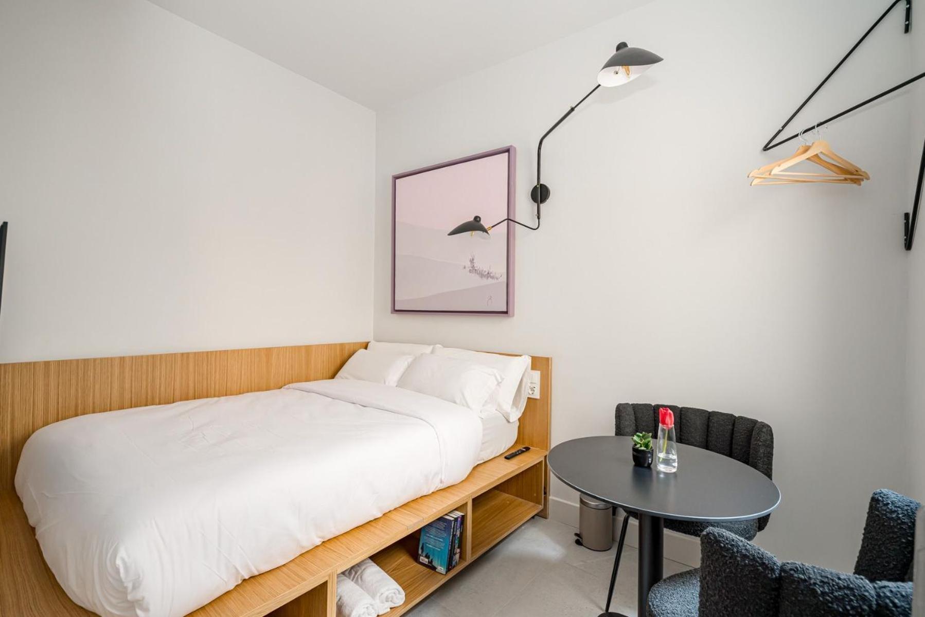 Centric Creative Rooms Madrid Exterior photo